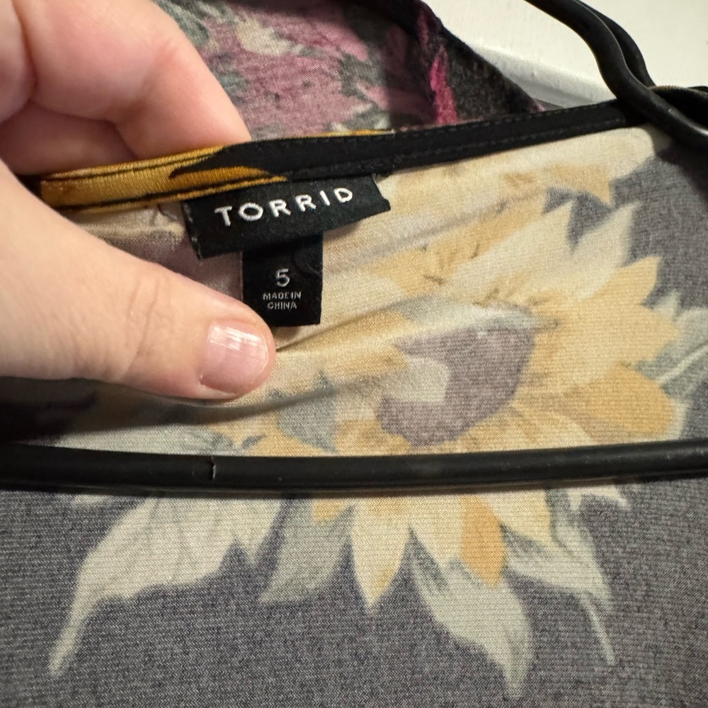 VIP Torrid Bundle & BloomChic - Picture 2 of 8